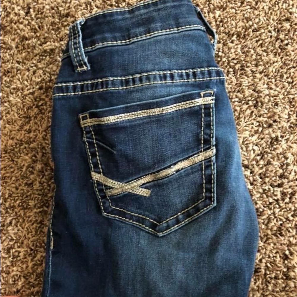 Buckle jeans